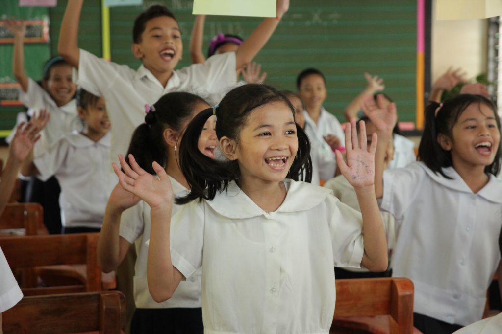 kids Philippines example of good manners and right conduct 