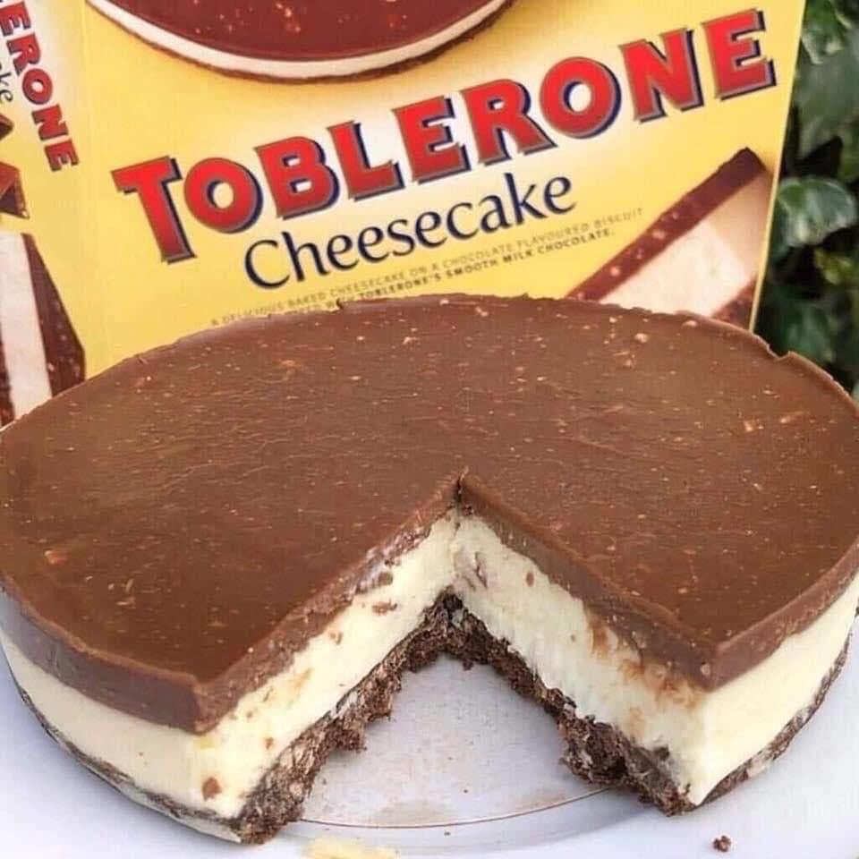 full of Toblerone grated chocolate on top of the cheesecake