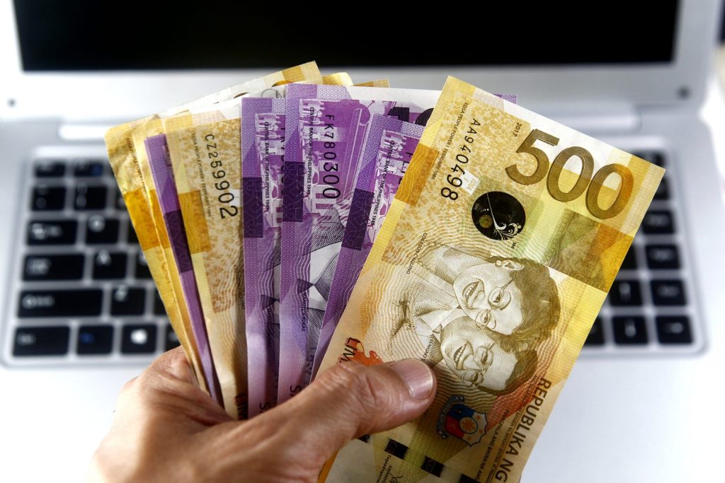 Minimum Wage Of The Philippines: Does It Really Reduce Poverty?